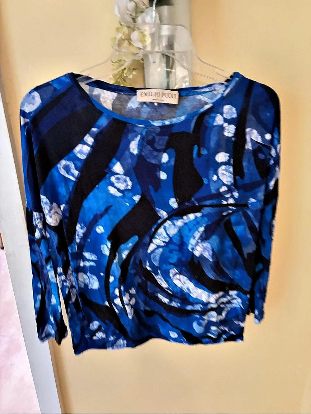 Emilio Pucci Abstract Blue & Black Long Sleeve Top Like New